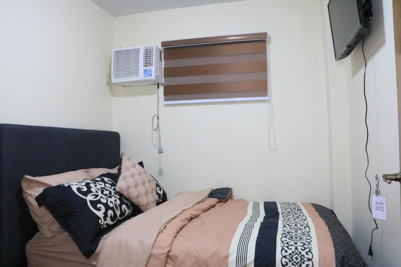 Anicia Guesthouse Rooms Paranaque City Exterior photo
