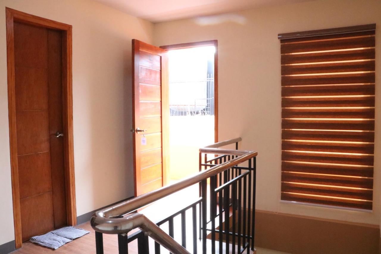 Anicia Guesthouse Rooms Paranaque City Exterior photo